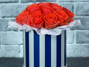 Какие цветы подарить девушке